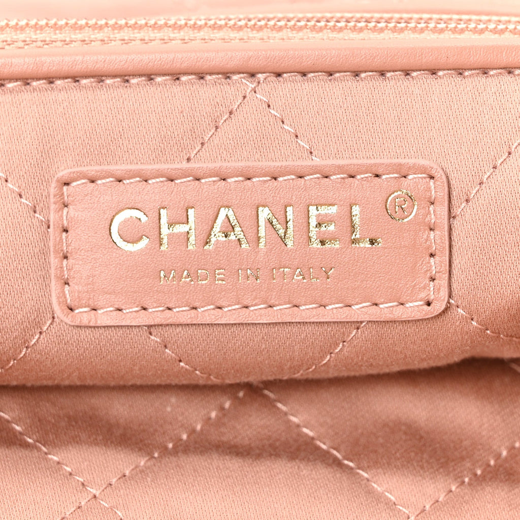 Metallic Calfskin Quilted Chanel 22 Copper