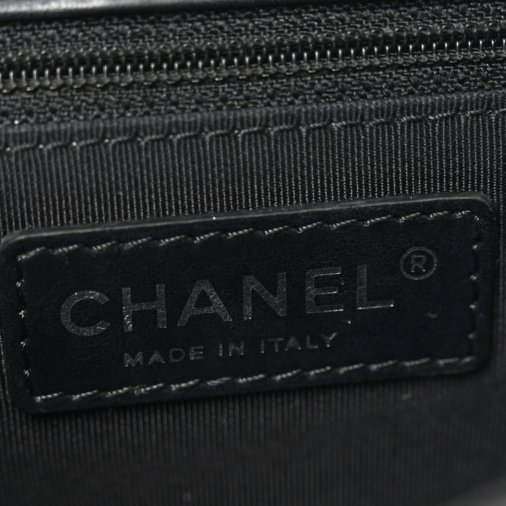 Calfskin Quilted Medium Double Chained Messenger Flap  Black