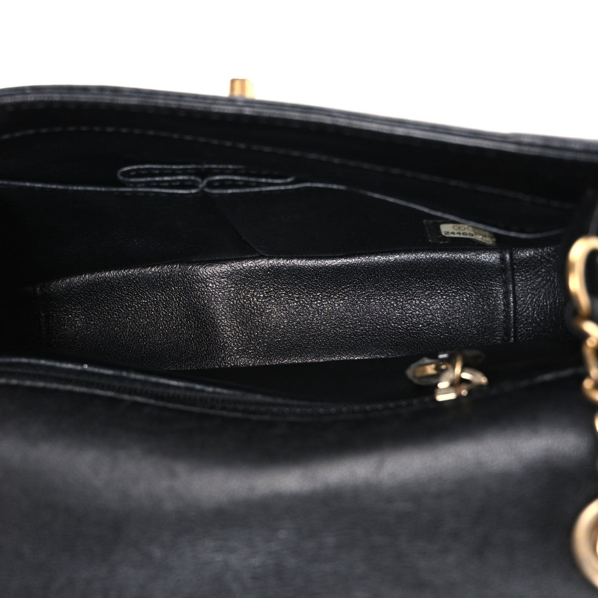 Lambskin Reversed Chevron Quilted Flap Black