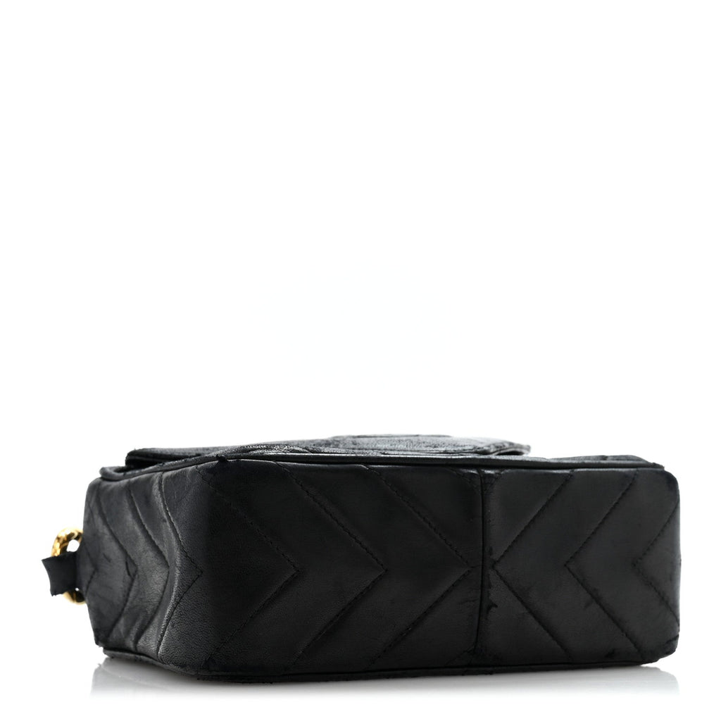 Lambskin Chevron Quilted Tassel Camera Case Black